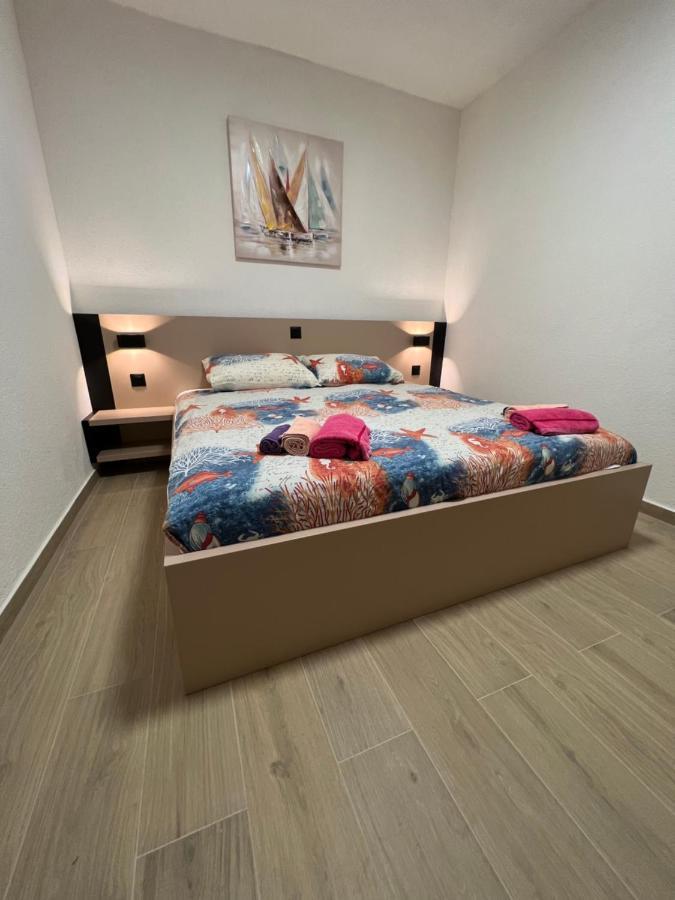 Villa Viktorija Galovac  Extérieur photo